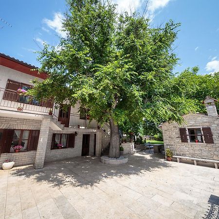 Apartments Mirjana 1655 Kanfanar Ngoại thất bức ảnh