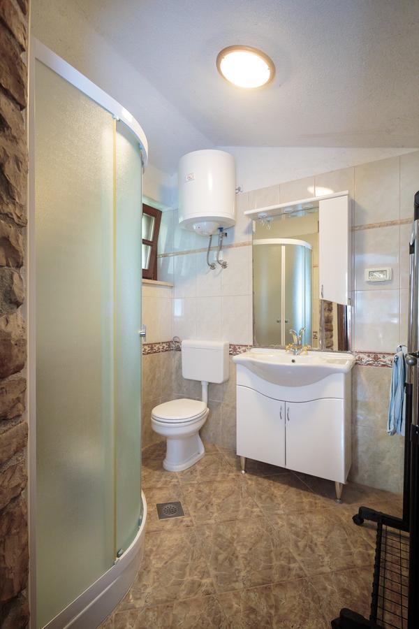 Apartments Mirjana 1655 Kanfanar Ngoại thất bức ảnh