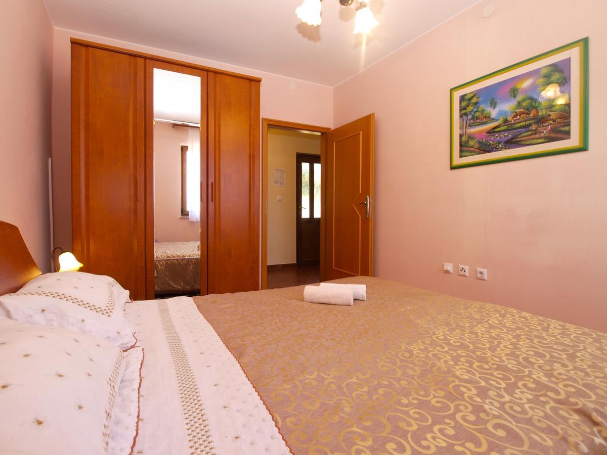 Apartments Mirjana 1655 Kanfanar Ngoại thất bức ảnh