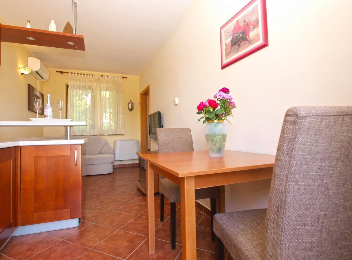Apartments Mirjana 1655 Kanfanar Ngoại thất bức ảnh