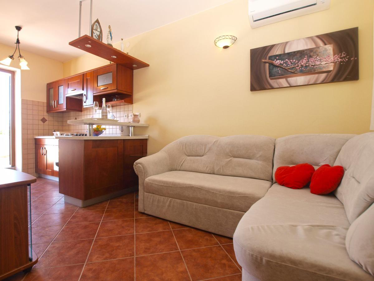 Apartments Mirjana 1655 Kanfanar Ngoại thất bức ảnh
